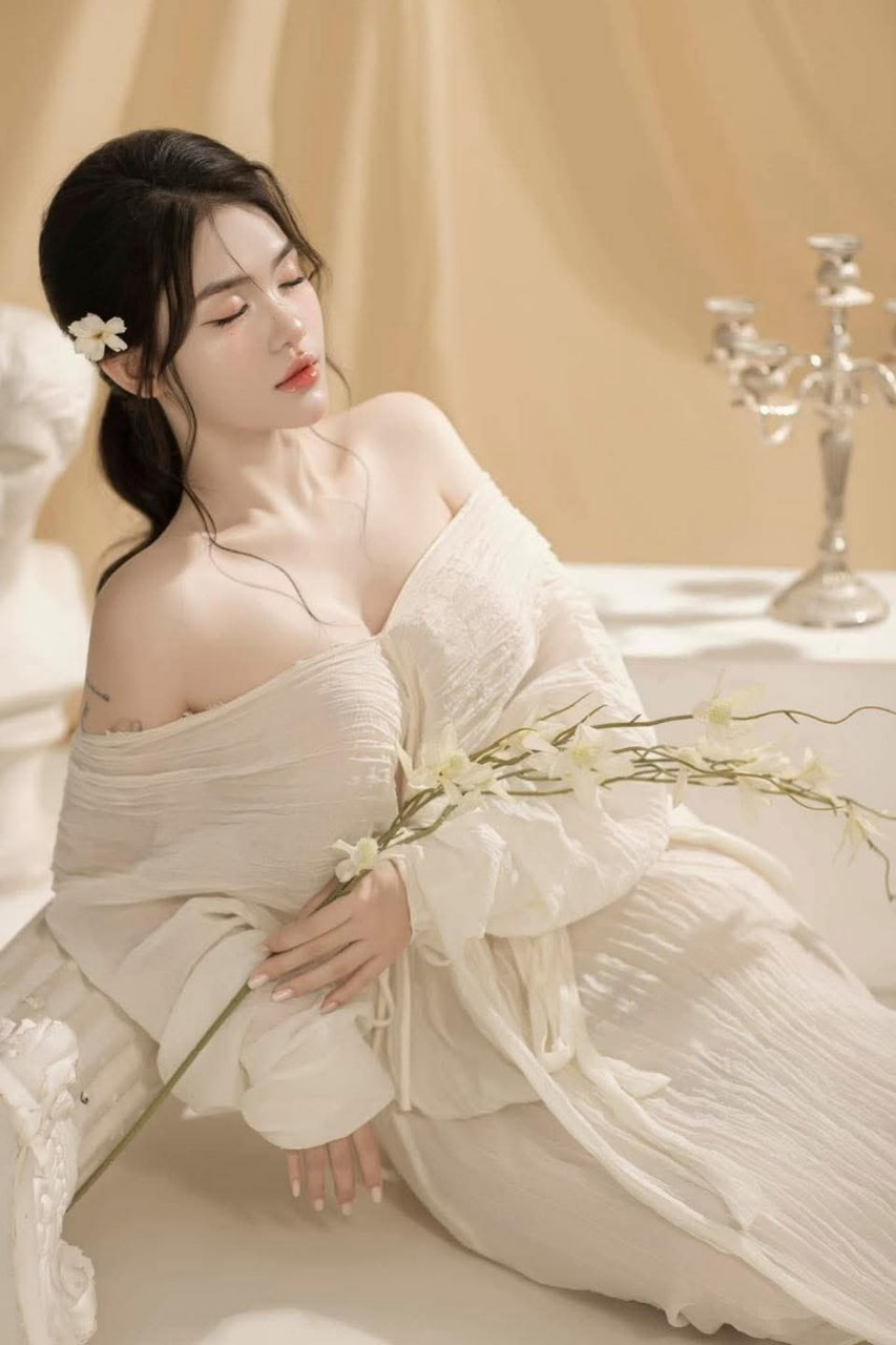 RMER-022 Chơi sữa mẹ